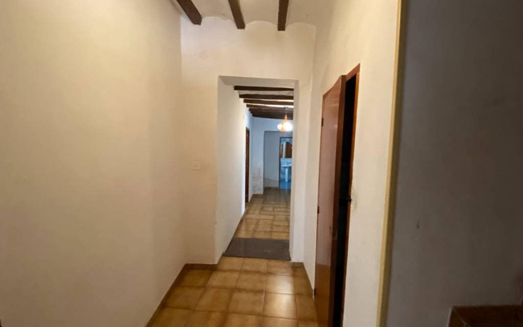 12 soverom Hus til salgs i Sax med svømmebasseng garasje - € 99 995 (Ref: 8404209)