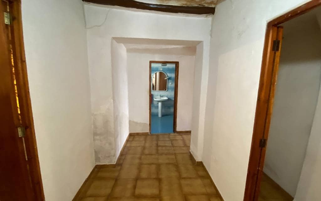 12 soverom Hus til salgs i Sax med svømmebasseng garasje - € 99 995 (Ref: 8404209)