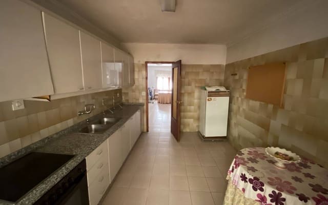 12 soverom Hus til salgs i Sax med svømmebasseng garasje - € 110 000 (Ref: 8404209)