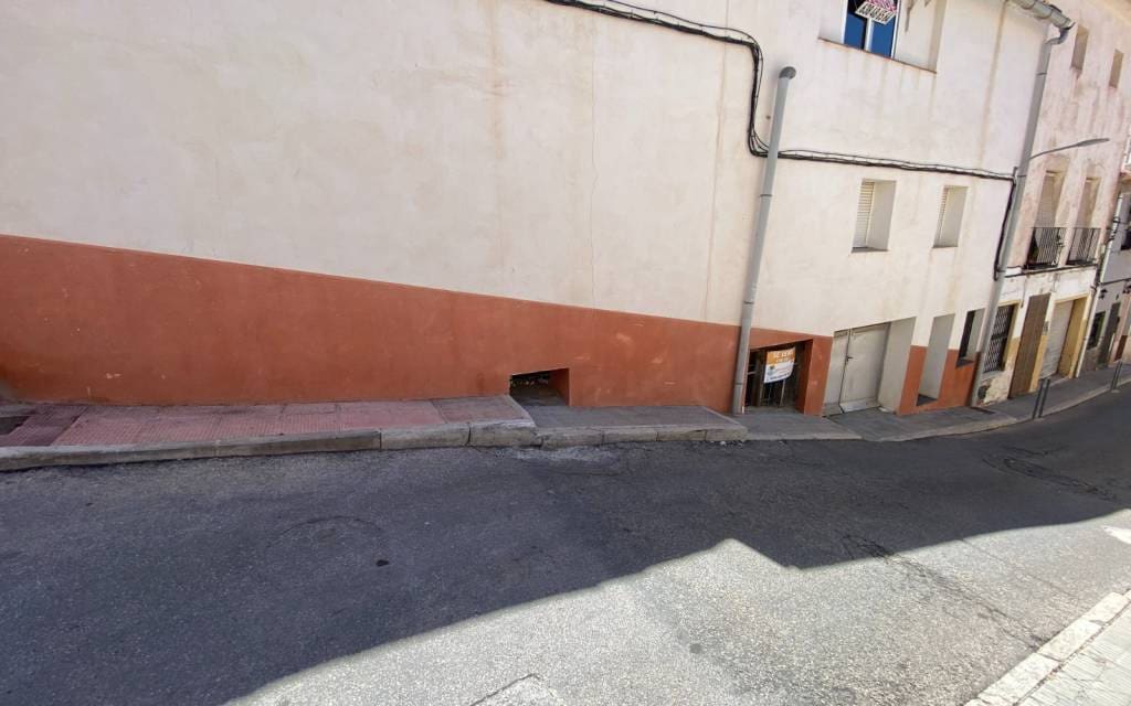 12 soverom Hus til salgs i Sax med svømmebasseng garasje - € 99 995 (Ref: 8404209)