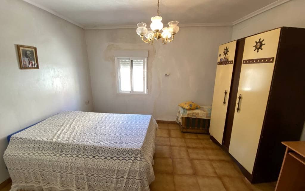 12 soverom Hus til salgs i Sax med svømmebasseng garasje - € 99 995 (Ref: 8404209)