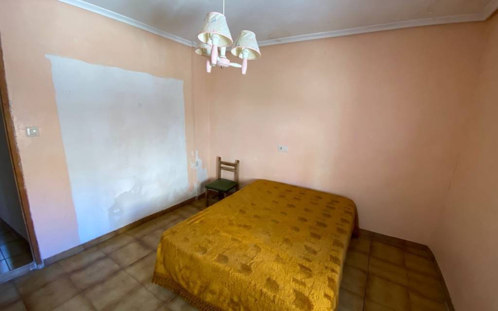 12 soverom Hus til salgs i Sax med svømmebasseng garasje - € 99 995 (Ref: 8404209)