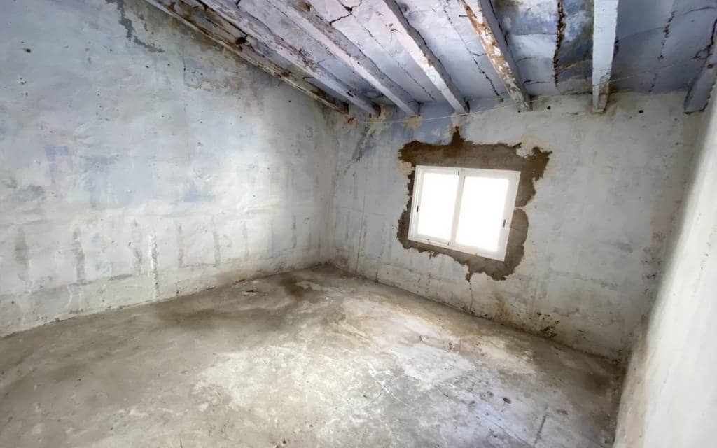 12 soverom Hus til salgs i Sax med svømmebasseng garasje - € 99 995 (Ref: 8404209)