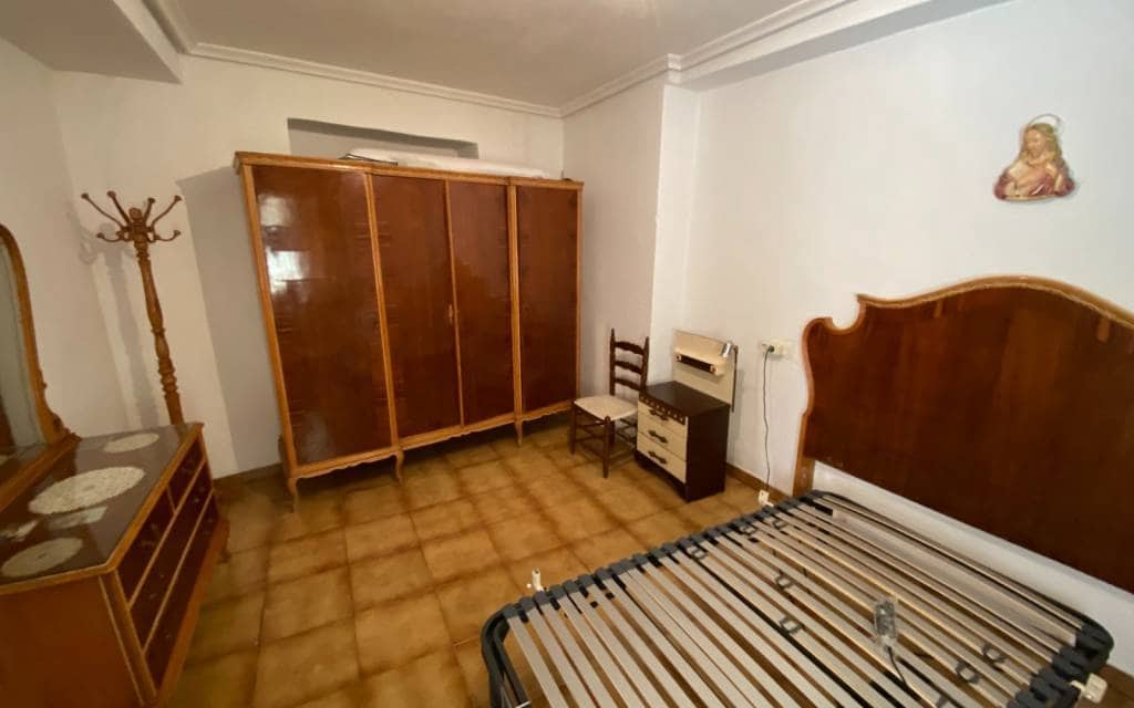 12 soverom Hus til salgs i Sax med svømmebasseng garasje - € 99 995 (Ref: 8404209)