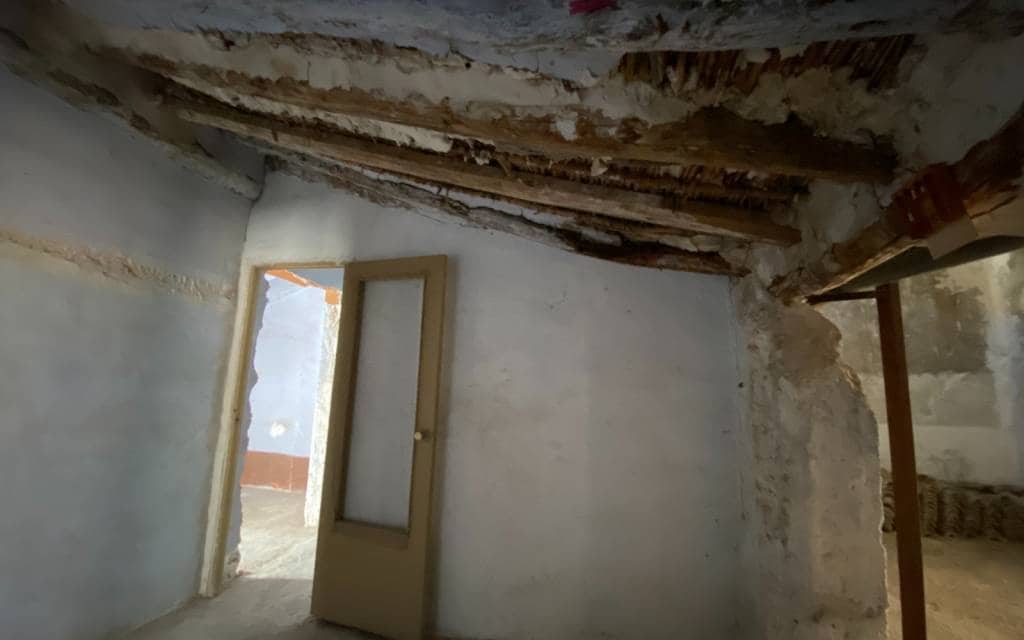 12 soverom Hus til salgs i Sax med svømmebasseng garasje - € 99 995 (Ref: 8404209)