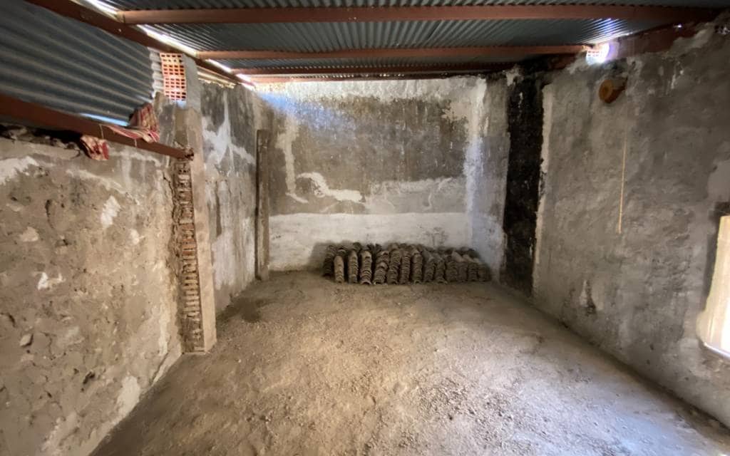 12 soverom Hus til salgs i Sax med svømmebasseng garasje - € 99 995 (Ref: 8404209)