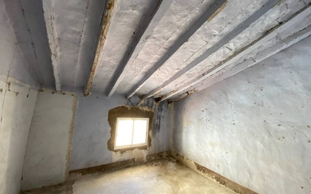 12 soverom Hus til salgs i Sax med svømmebasseng garasje - € 99 995 (Ref: 8404209)