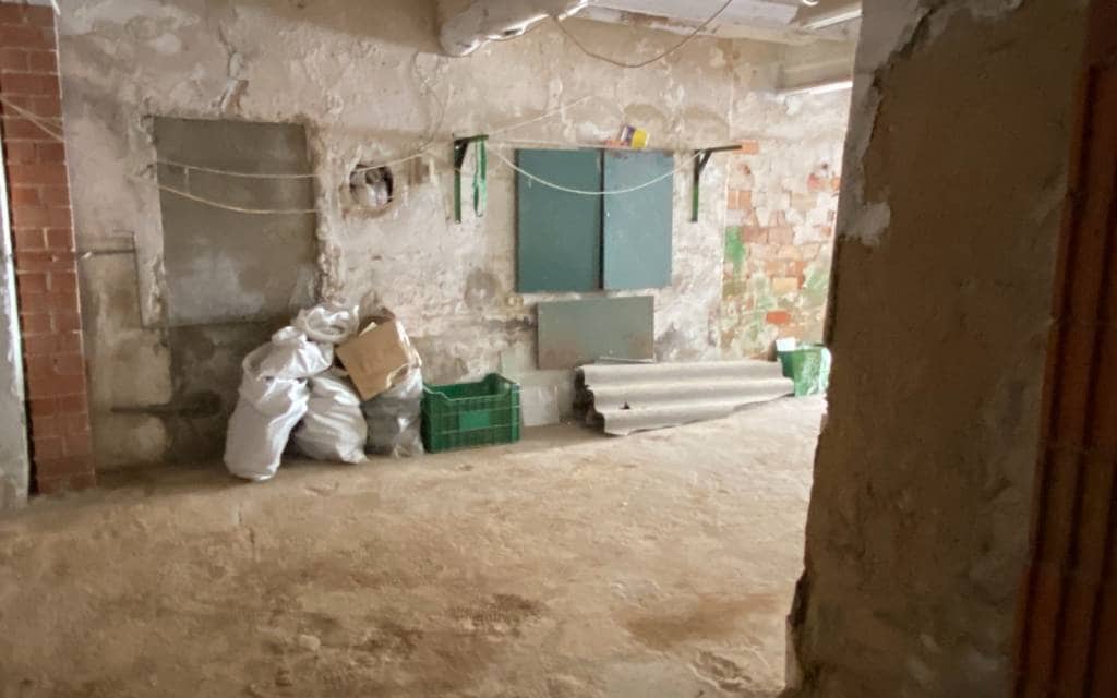 12 soverom Hus til salgs i Sax med svømmebasseng garasje - € 99 995 (Ref: 8404209)