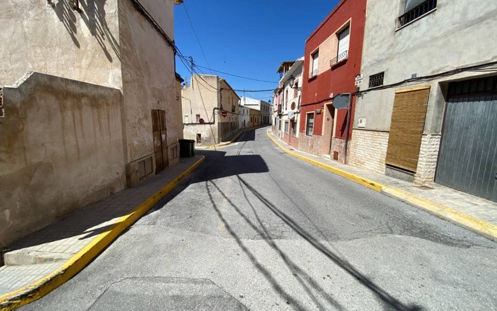 12 soverom Hus til salgs i Sax med svømmebasseng garasje - € 99 995 (Ref: 8404209)