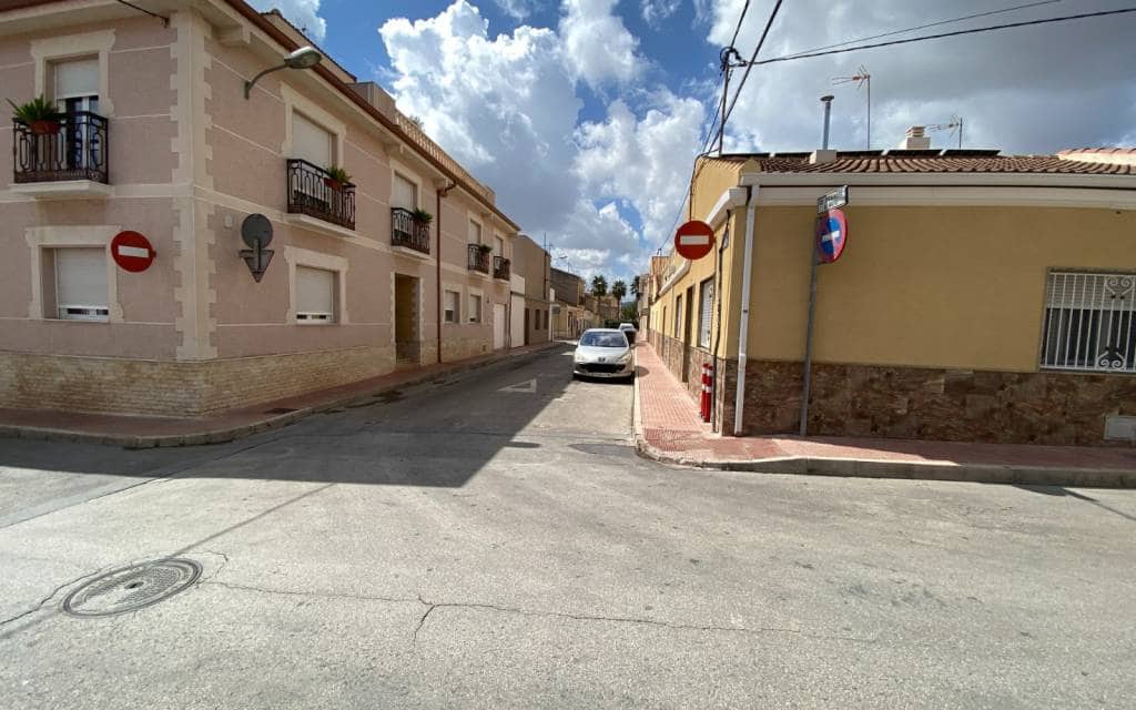 5 bedroom Townhouse for sale in Sax with garage - € 249,995 (Ref: 8505205)