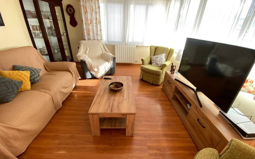 3 soverom Hus til salgs i Sax med svømmebasseng garasje - € 295 000 (Ref: 8589746)