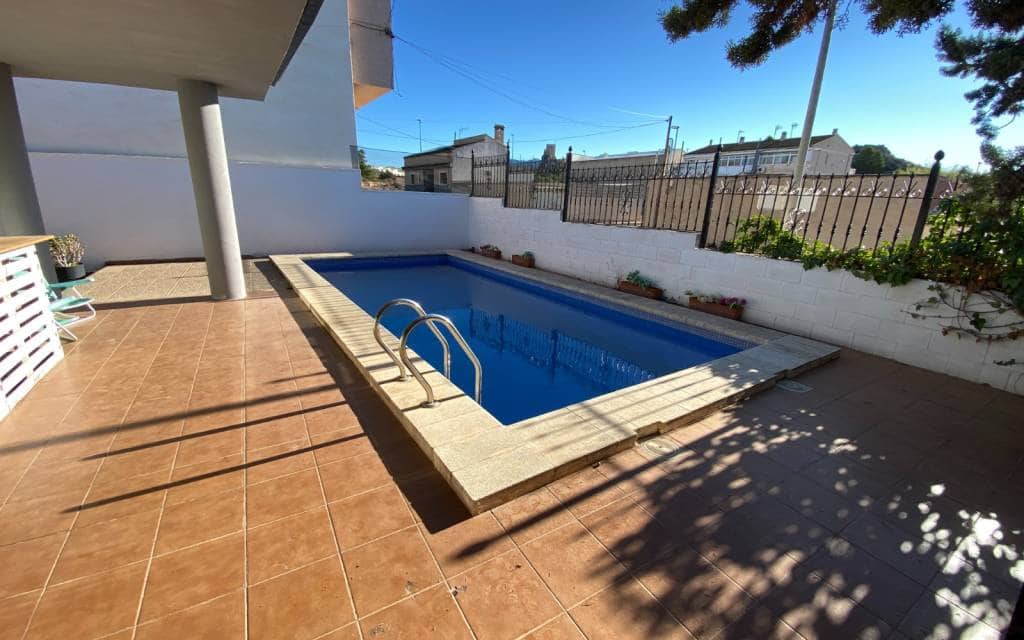 3 soverom Hus til salgs i Sax med svømmebasseng garasje - € 295 000 (Ref: 8589746)