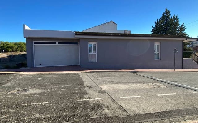 3 soverom Hus til salgs i Sax med svømmebasseng garasje - € 295 000 (Ref: 8589746)