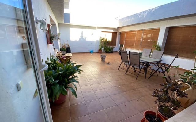 3 soverom Hus til salgs i Sax med svømmebasseng garasje - € 295 000 (Ref: 8589746)