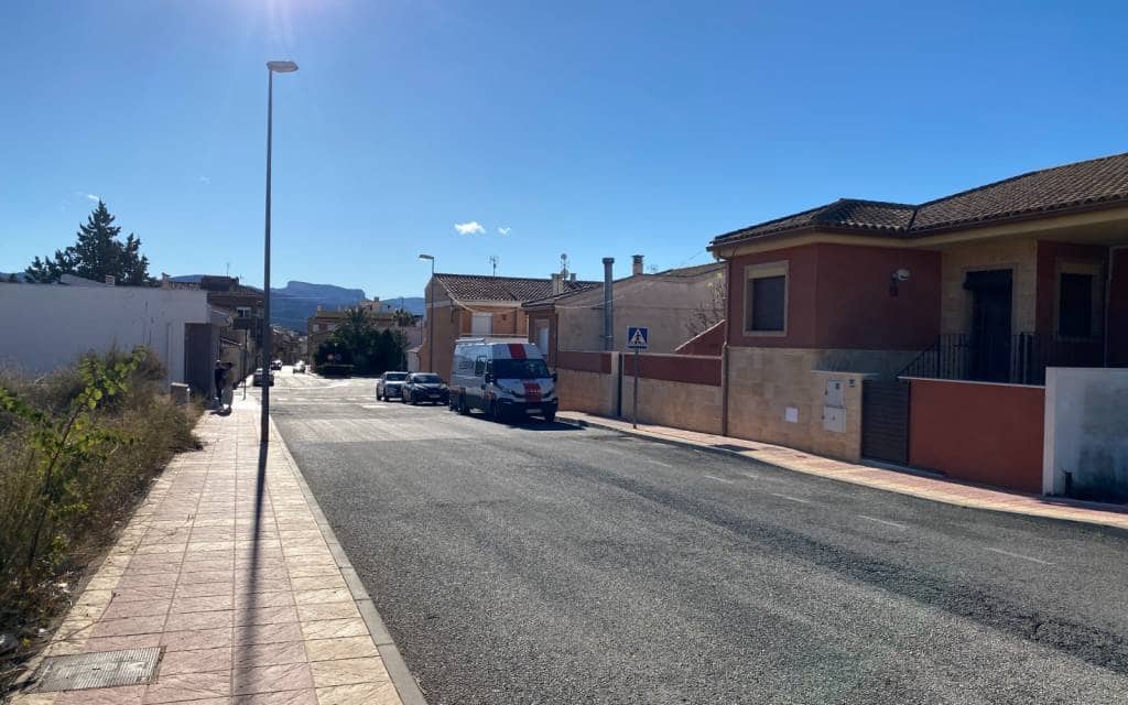 3 soverom Hus til salgs i Sax med svømmebasseng garasje - € 295 000 (Ref: 8589746)