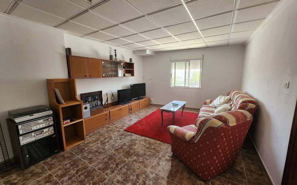 7 soverom Finca/Herregård til salgs i Villena med svømmebasseng garasje - € 350 000 (Ref: 8799945)