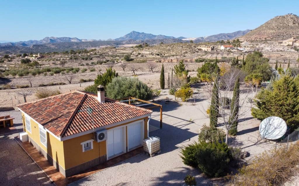 6 soverom Villa til salgs i Macisvenda med svømmebasseng garasje - € 549 995 (Ref: 8803254)