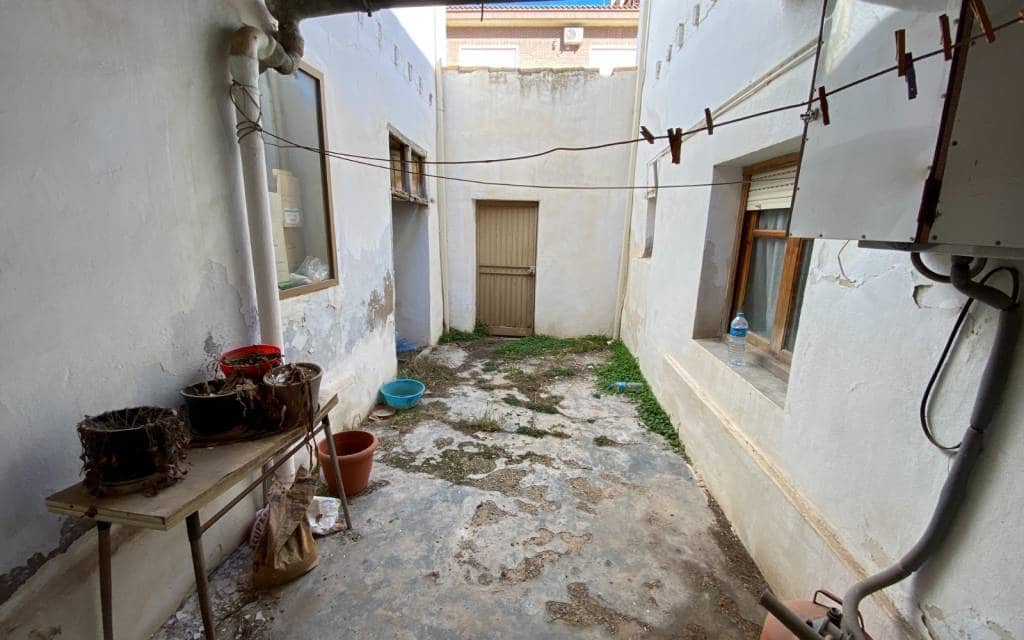 5 soverom Hus til salgs i Salinas - € 89 995 (Ref: 8816529)