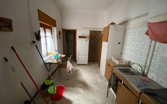 5 soveværelse Byhus til salg i Salinas - € 89.995 (Ref: 8816529)