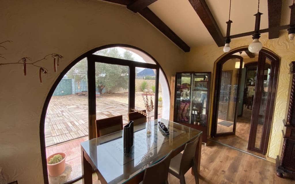 2 soveværelse Finca/Landehus til salg i Sax med garage - € 240.000 (Ref: 8873594)