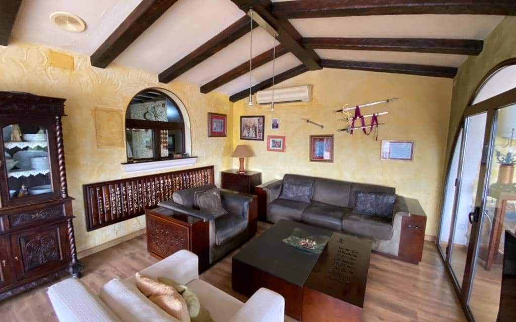 2 soveværelse Finca/Landehus til salg i Sax med garage - € 240.000 (Ref: 8873594)