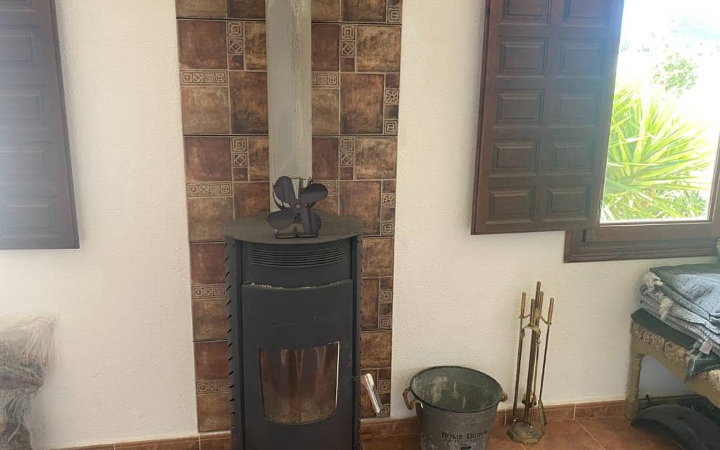 6 soveværelse Finca/Landehus til salg i Sax med swimmingpool - € 275.000 (Ref: 8967669)