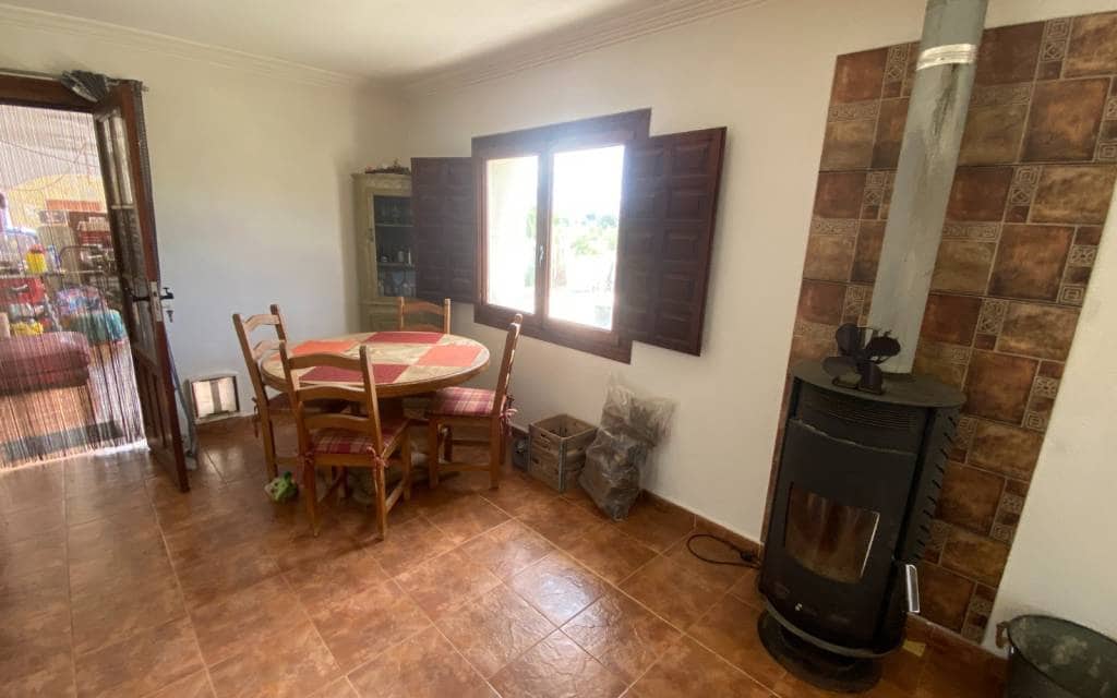 6 soveværelse Finca/Landehus til salg i Sax med swimmingpool - € 275.000 (Ref: 8967669)