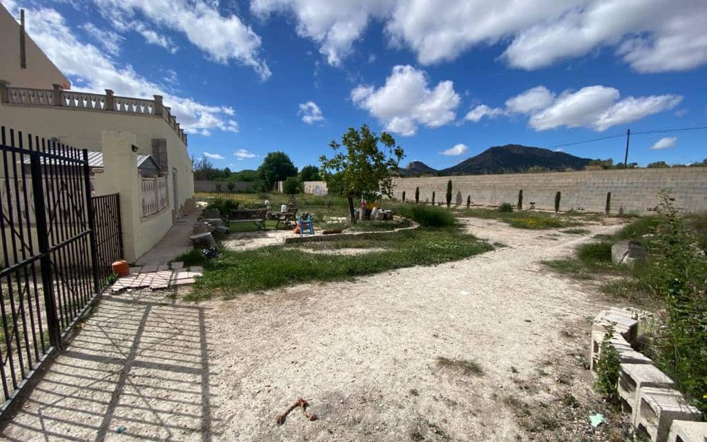 6 soveværelse Finca/Landehus til salg i Sax med swimmingpool - € 275.000 (Ref: 8967669)