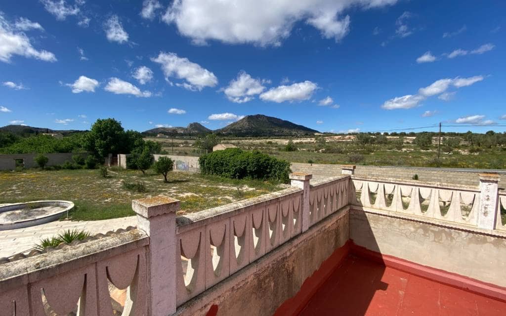 6 soveværelse Finca/Landehus til salg i Sax med swimmingpool - € 275.000 (Ref: 8967669)