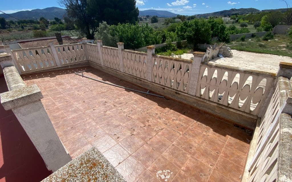 6 soveværelse Finca/Landehus til salg i Sax med swimmingpool - € 275.000 (Ref: 8967669)