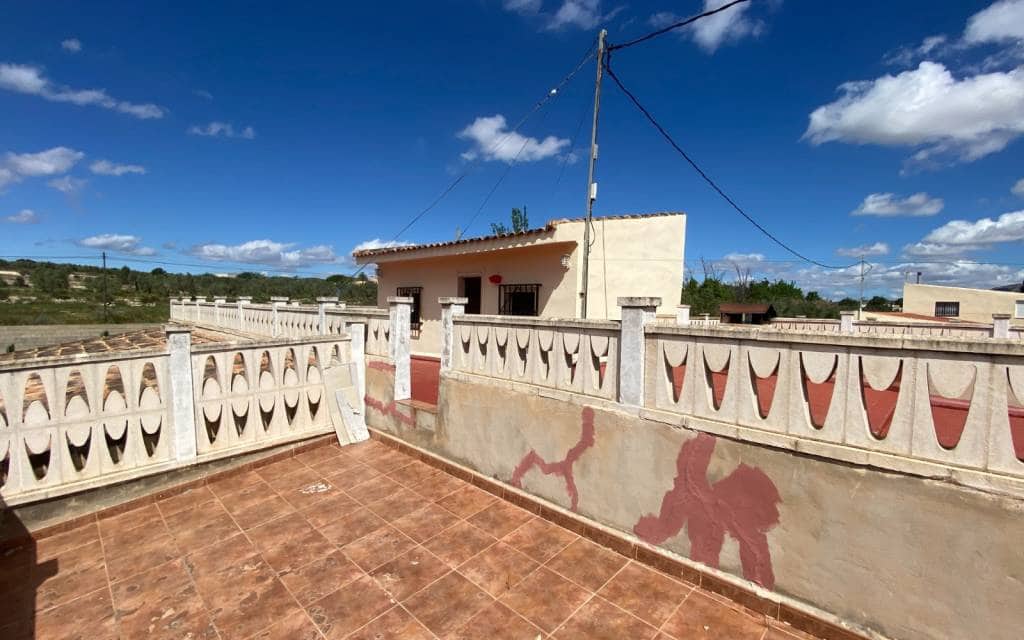 6 soveværelse Finca/Landehus til salg i Sax med swimmingpool - € 275.000 (Ref: 8967669)