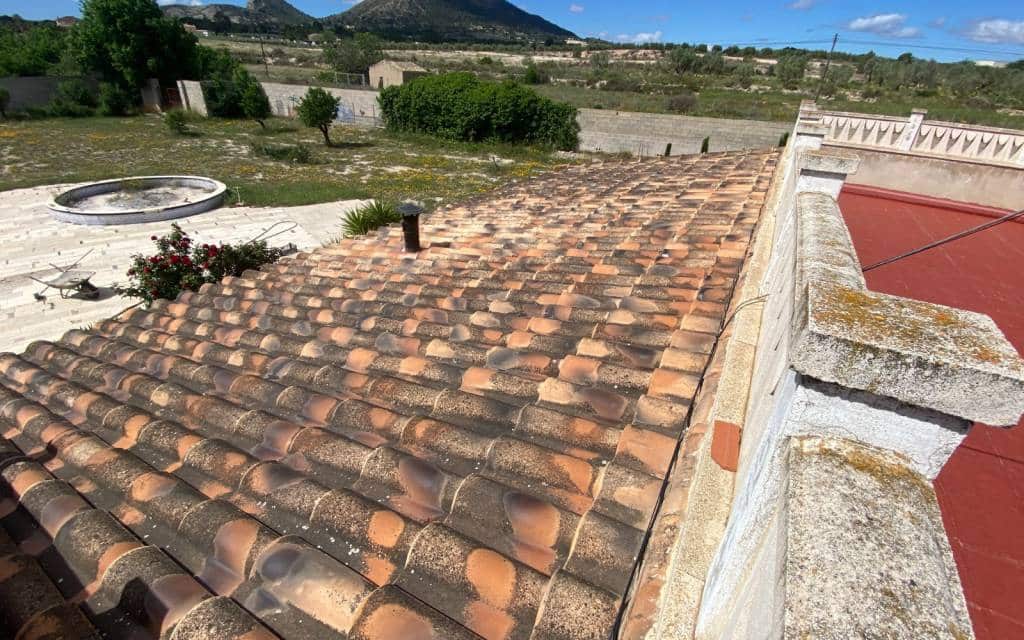 6 soveværelse Finca/Landehus til salg i Sax med swimmingpool - € 275.000 (Ref: 8967669)