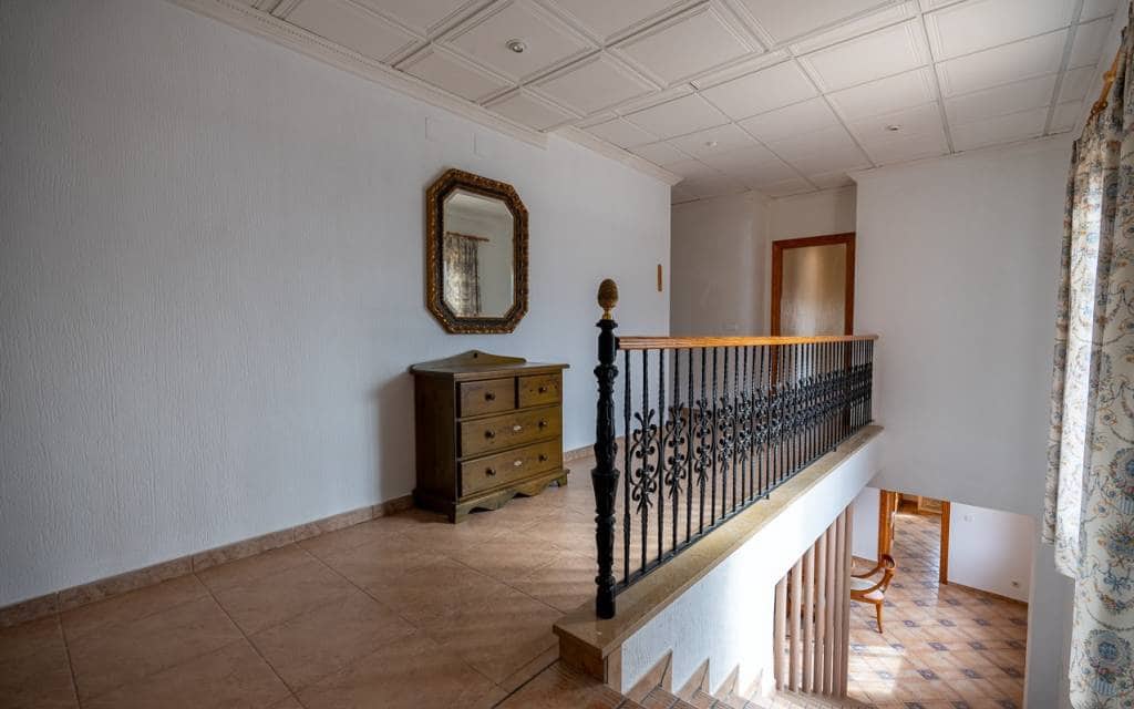 6 sovrum Villa till salu i Monovar / Monover med garage - 399 995 € (Ref: 8981707)