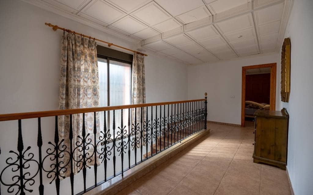 6 sovrum Villa till salu i Monovar / Monover med garage - 399 995 € (Ref: 8981707)