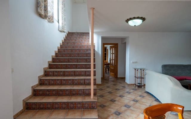 6 bedroom Villa for sale in Monóvar / Monóver with garage - € 399,995 (Ref: 8981707)