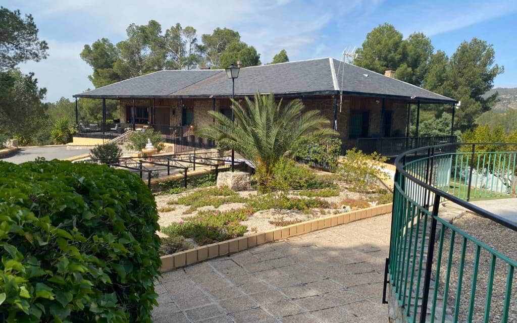 5 soveværelse Finca/Landehus til salg i Sax med swimmingpool - € 499.995 (Ref: 8992813)