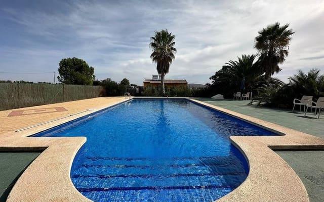 3 bedroom Finca/Country House for sale in Pinoso with pool garage - € 349,995 (Ref: 9101059)