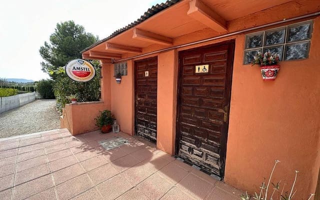 3 bedroom Finca/Country House for sale in Pinoso with pool garage - € 349,995 (Ref: 9101059)