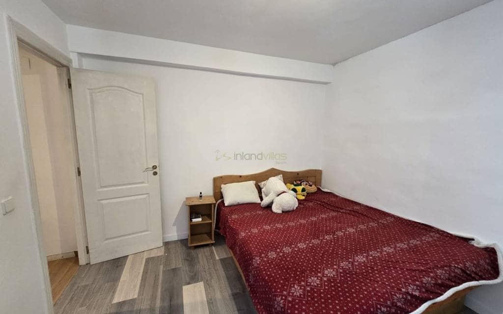 4 sypialnia Finka/Dom wiejski na sprzedaż w Sax - 229 995 € (Ref: 9101358)