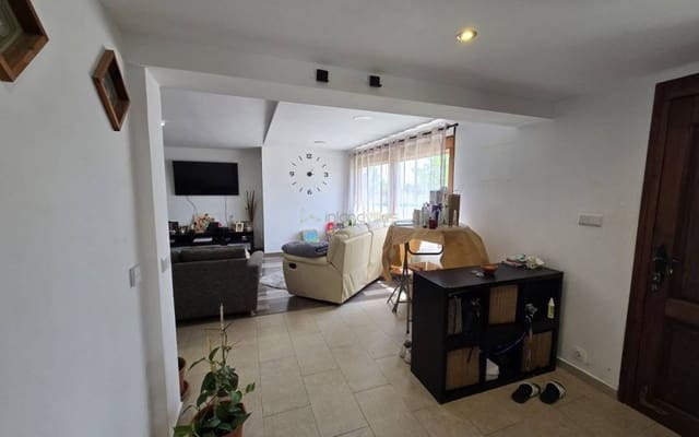 4 bedroom Finca/Country House for sale in Sax - € 229,995 (Ref: 9101358)