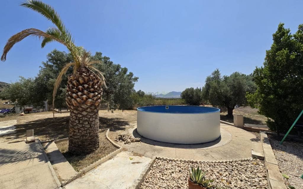 4 sypialnia Finka/Dom wiejski na sprzedaż w Sax - 229 995 € (Ref: 9101358)