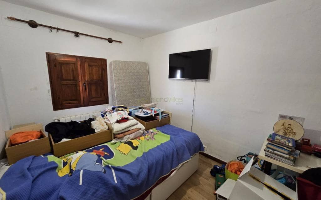 4 sypialnia Finka/Dom wiejski na sprzedaż w Sax - 229 995 € (Ref: 9101358)