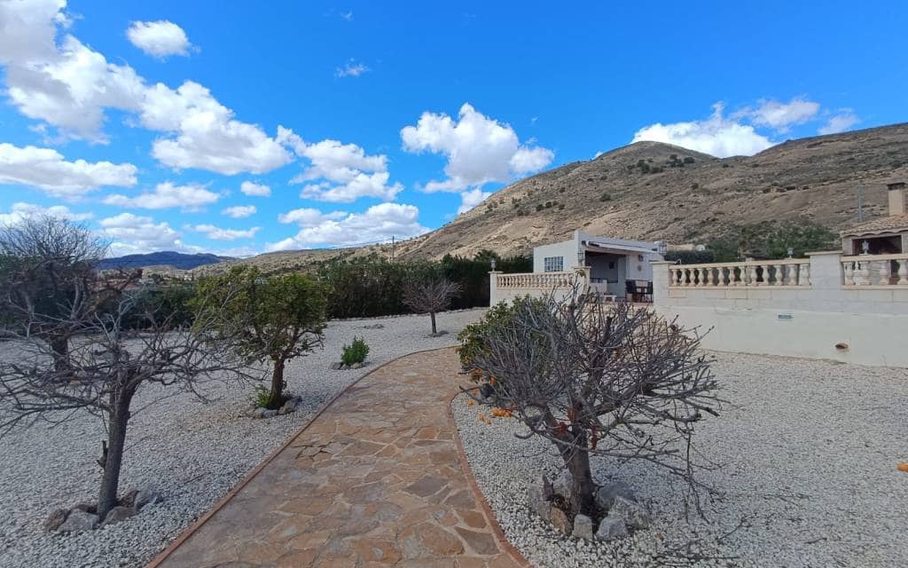 3 sovrum Villa till salu i Fortuna med pool - 299 995 € (Ref: 9113073)