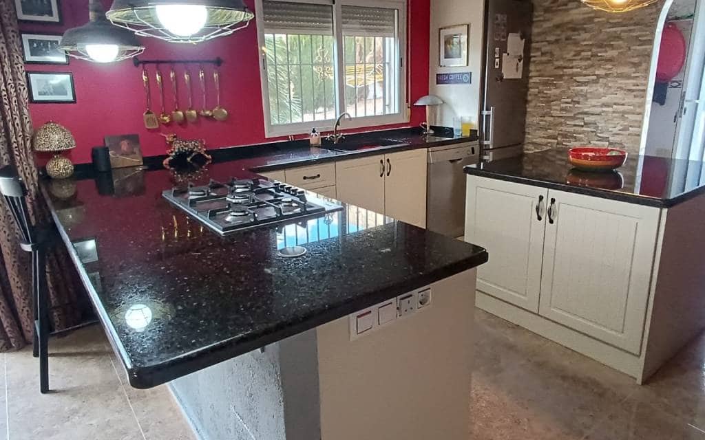 3 sovrum Villa till salu i Fortuna med pool - 299 995 € (Ref: 9113073)