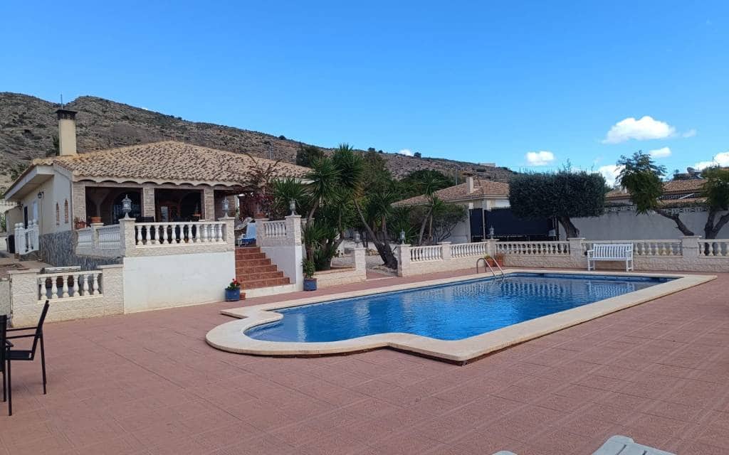 3 sovrum Villa till salu i Fortuna med pool - 299 995 € (Ref: 9113073)