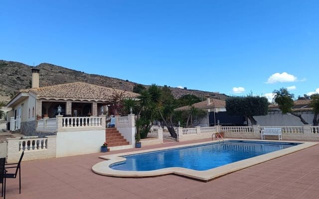 3 bedroom Villa for sale in Fortuna with pool - € 299,995 (Ref: 9113073)