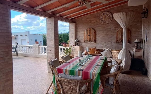 3 bedroom Villa for sale in Fortuna with pool - € 299,995 (Ref: 9113073)