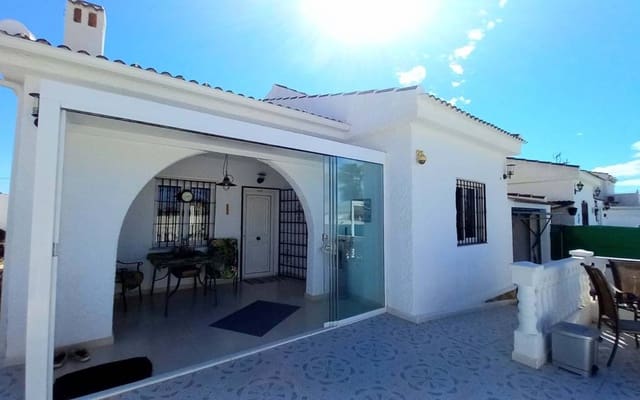 3 soveværelse Villa til salg i El Chaparral, Torrevieja med swimmingpool garage - € 339.995 (Ref: 9145791)