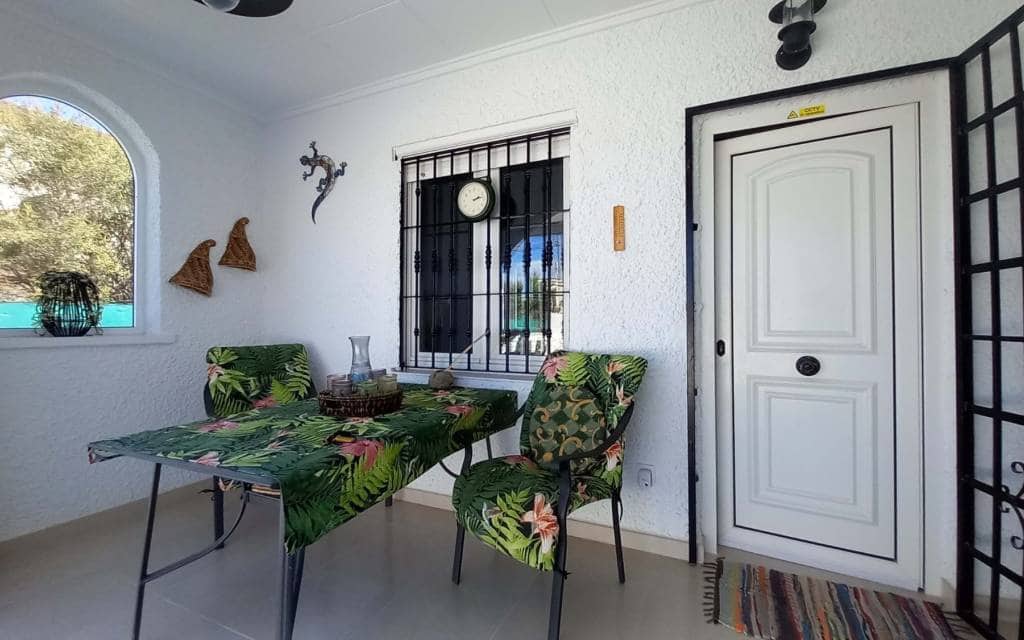 3 soverom Villa til salgs i Torrevieja med svømmebasseng garasje - € 339 995 (Ref: 9145791)