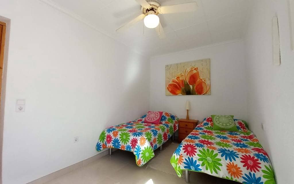 3 soverom Villa til salgs i Torrevieja med svømmebasseng garasje - € 339 995 (Ref: 9145791)